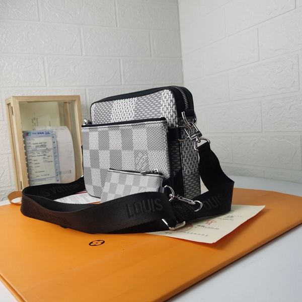 ルイヴィトンバッグ側面デザイン